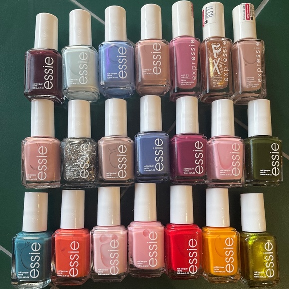 21 BRAND New Essie Nail Polish’s - Picture 1 of 6